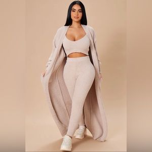 FashionNova 3-piece legging set